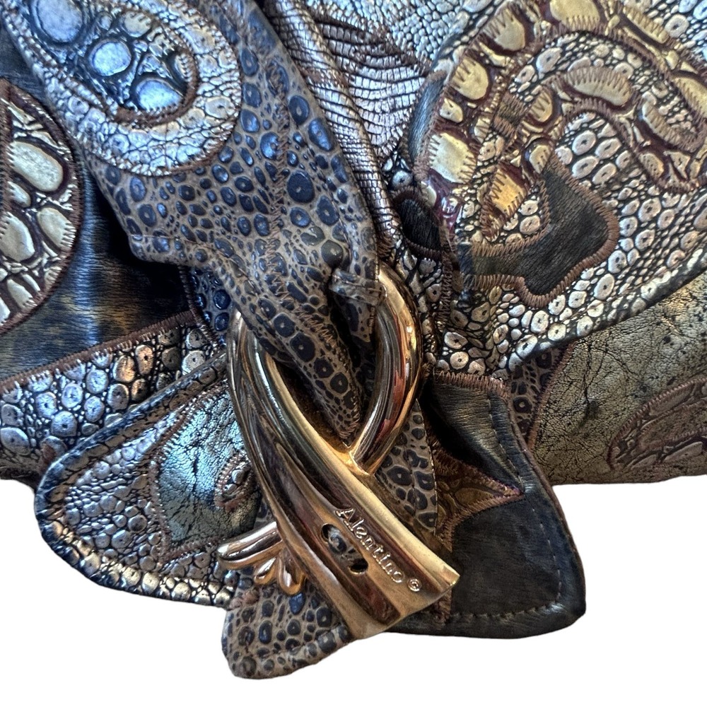 Metallic Blue Patterned Shoulder Bag - Picture 4 of 16